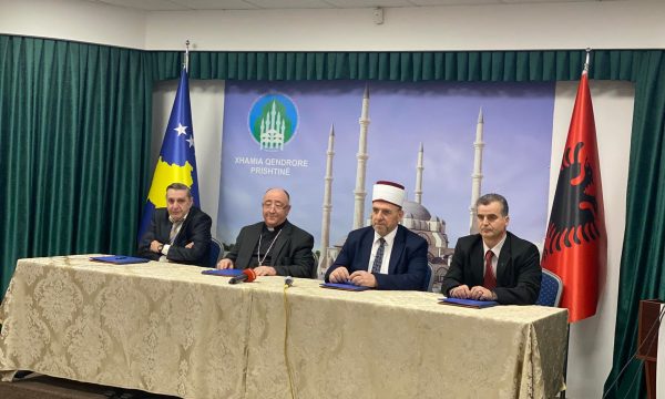 Bashkësitë fetare dalin bashkë kundër martesave të së njëjtës gjini: Po cenohet vullneti i Zotit