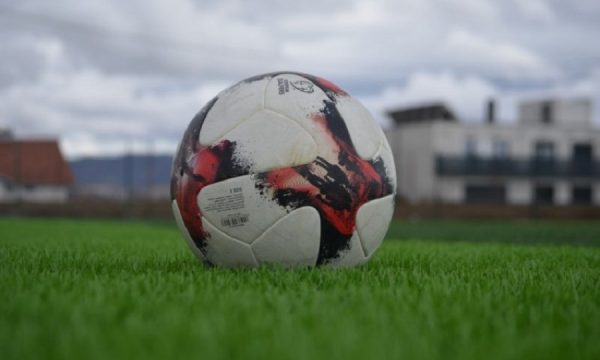 Prishtina barazon në sekondat e fundit dhe e çon ndeshjen në vazhdime, Drita fiton thellë ndaj Fushë Kosovës