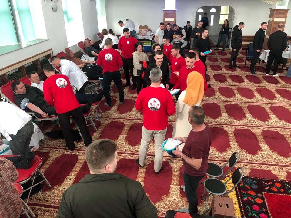 Për nder të Pavarësisë së Kosovës Xhamia e Fshatit Kraishtë organizoi dhurim të gjakut