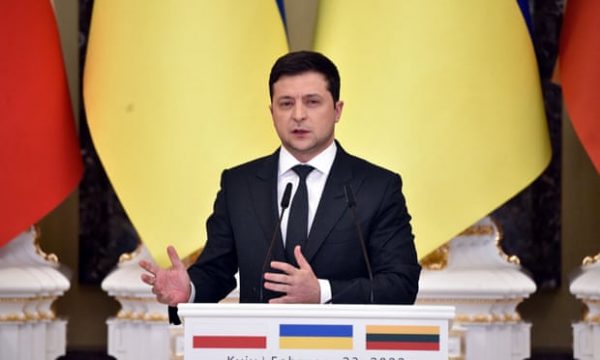 Presidenti i Ukrainës kërkon garanci të menjëhershme se vendi i tij nuk do të pushtohet nga Rusia