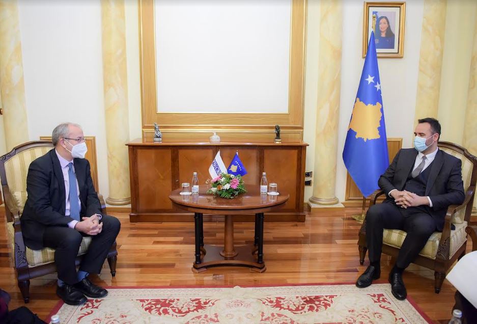Konjufca me shefin e OSBE-së në Kosovë diskutojnë për procesin e reformës zgjedhore