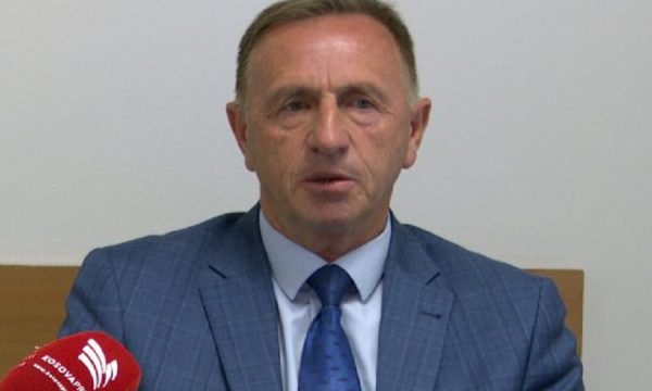 Azemi: Për katër muaj, mbi 200 mijë punëtorë aplikuan për viza pune