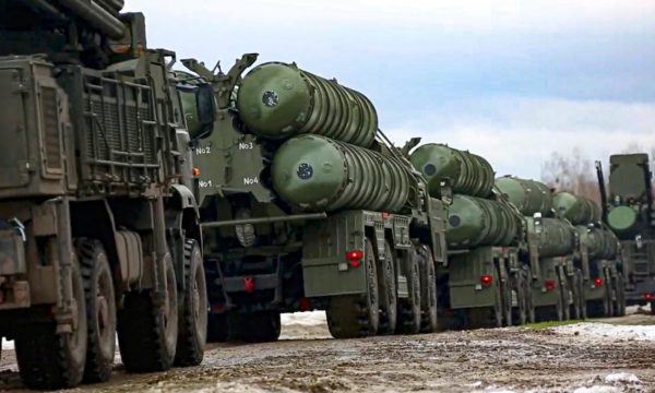 Rusia zhvillon të shtunën stërvitje me armë bërthamore mes tensioneve të larta me Ukrainën