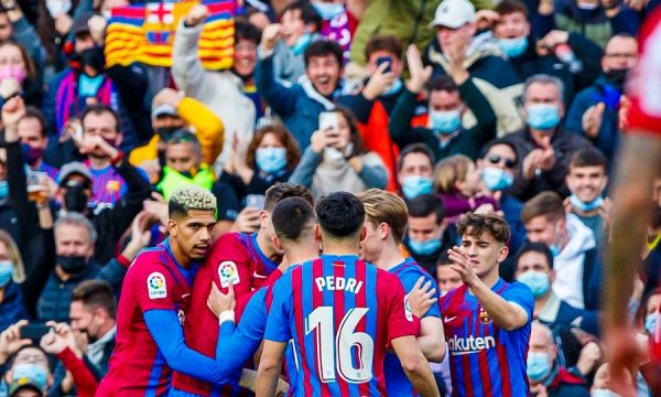 Barcelona e mposht Atletico Madridin në një ndeshje që kishte gjithçka