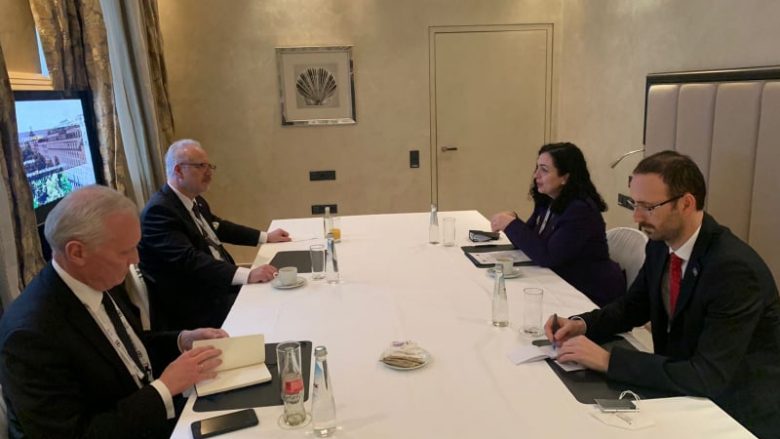 Osmani takohet me presidentin e Letonisë, i kërkon mbështetje për liberalizimin e vizave