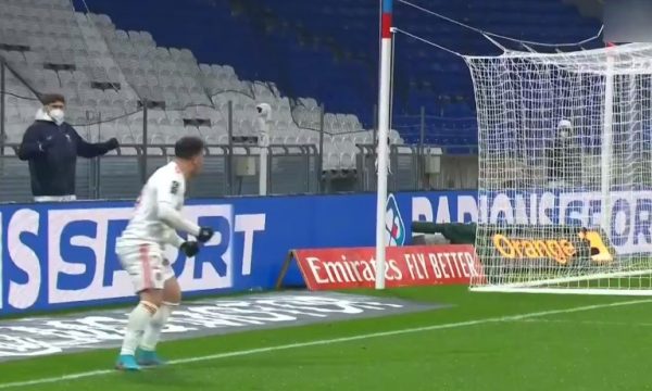Shaqiri shënon gol të rrallë me kokë për Lyonin