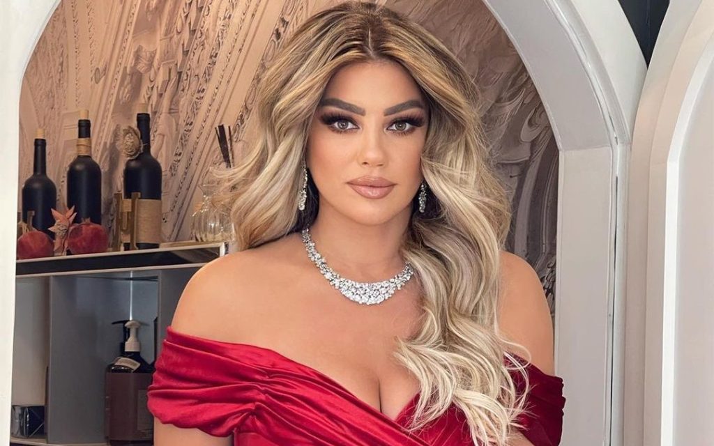 Arjola Demiri merr vëmendje me pozat nga Stambolli