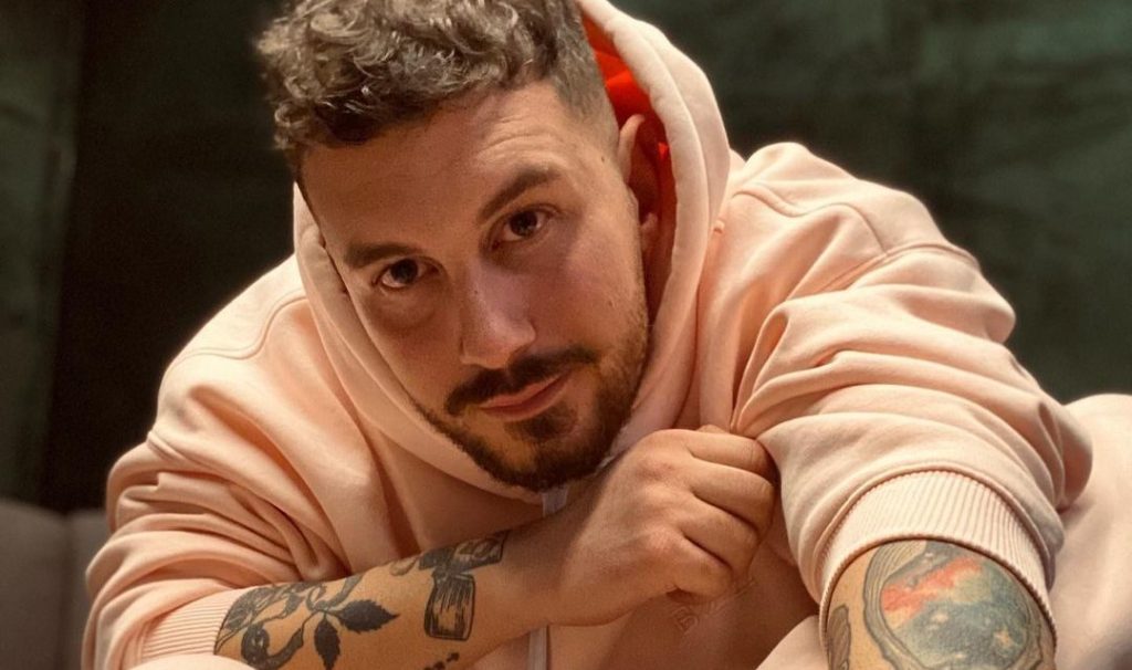 Pas finales së mbrëmshme, Mozzik takohet me Donaldin