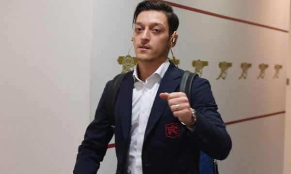Ky është reagimi i Ozil pas luftës në Ukrainë