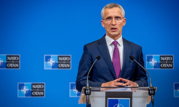 NATO mund t’i rrisë forcat pranë Ukrainës dhe Rusisë