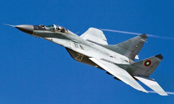 Kurti tregon nëse Kosova është vend i mundshëm prej ku mund t’i dërgohen aeroplanë Ukrainës