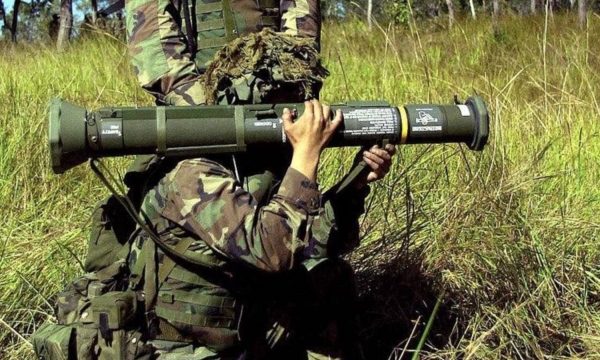 Suedia ofron 5 mijë armë antitank për Ukrainën