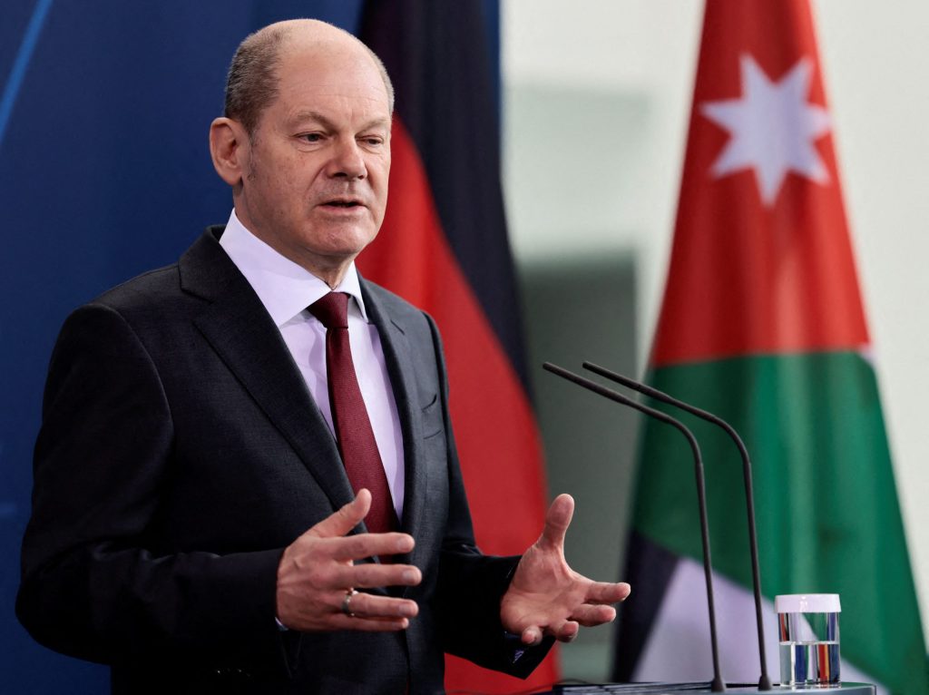 Scholz: Ekonomia gjermane e kërcënuar nga lufta në Ukrainë