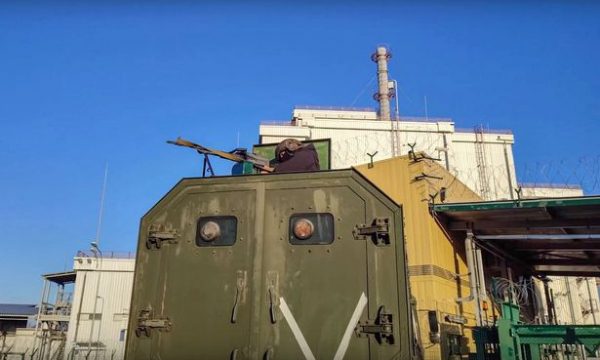 Ushtria ruse ndal rrymën në Çernobil, kjo rrezikon dërgimin e substancave radioaktive në ajr