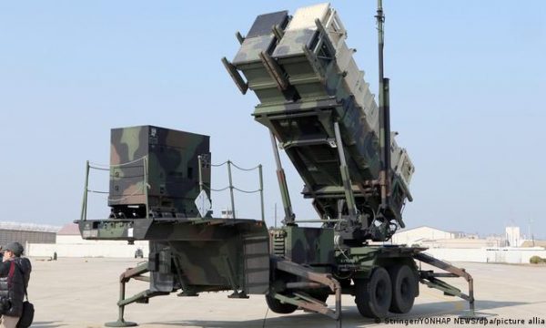 NATO fillon vendosjen e sistemeve të mbrojtjes ajrore Patriot