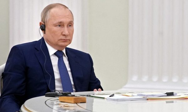 Putin: Mos vendosni më shumë sanksione ndaj nesh