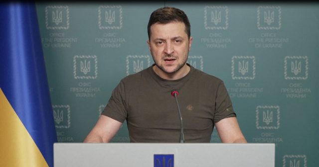Dita e 15-të/ Zelensky: Po durojmë, kurrë nuk do të bëhemi skllevër