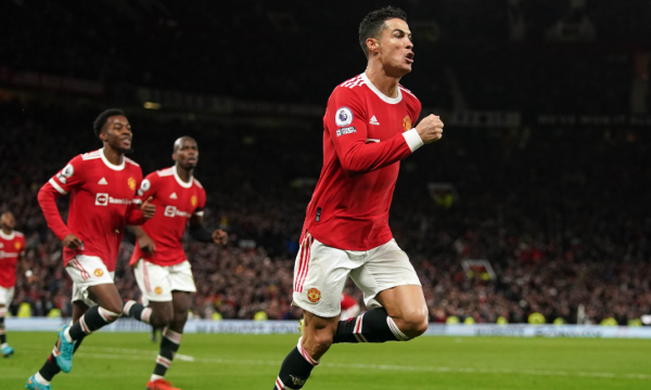 “Ronaldo show”, Man Utd fiton derbin ndaj Tottenhamit