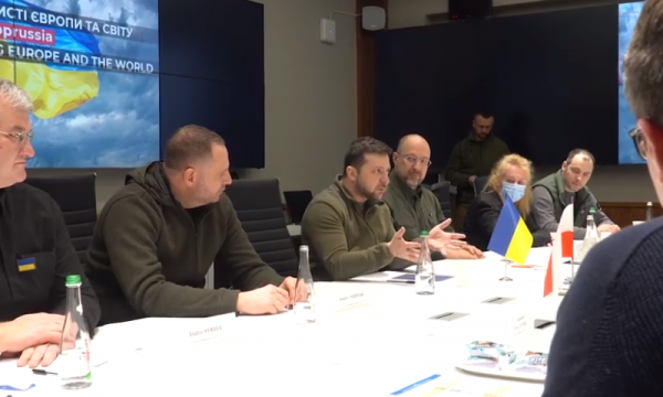 Mes bombave e plumbave Zelensky vizitohet nga tre kryeministra evropianë, publikohet videoja