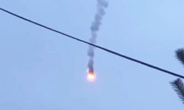 Ukrainasit publikojnë videon: E rrëzuam një avion të pushtuesve rusë