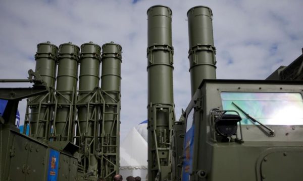 Sllovakia e gatshme të dërgojë sistemet S-300 në Ukrainë