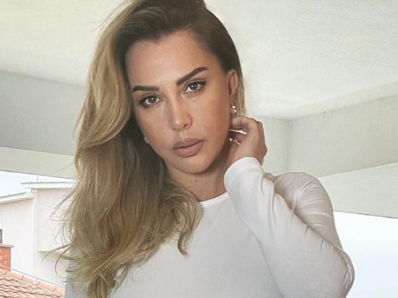 Edhe Teuta Selimi tregon linjat trupore në bikini