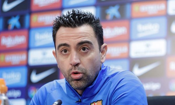 Xavi e dëshiron yllin e PSG-së te Barcelona