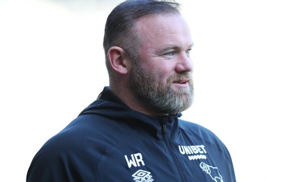 Man United refuzohet nga Rooney