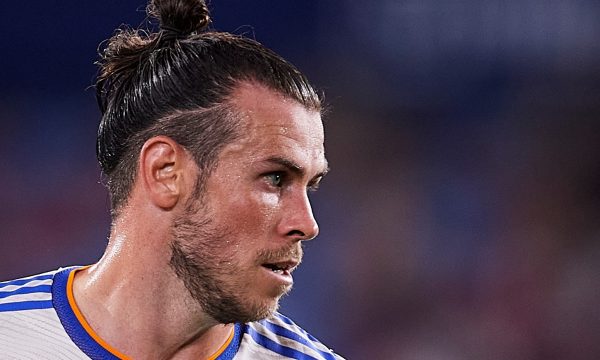 Nisin bisedimet, Bale drejt transferimit të papritur?