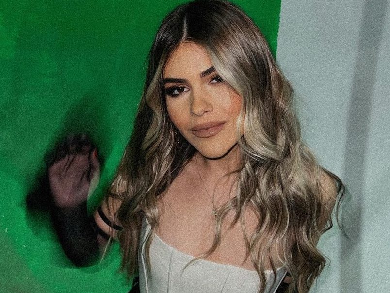 Sarah Berisha ‘komunikon’ me fansat në fotografinë e fundit, ja çfarë ka shkruar?