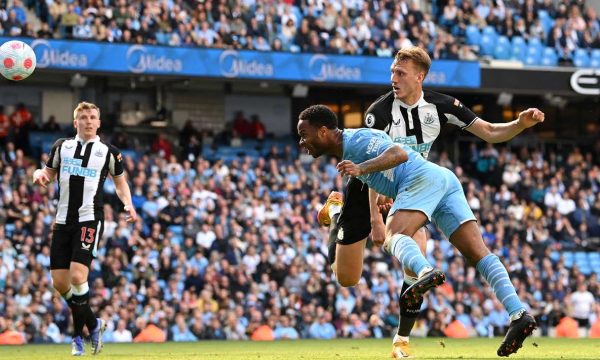 Man City nuk gabon, shënon fitore të thellë dhe shkëputet në tri pikë nga Liverpooli