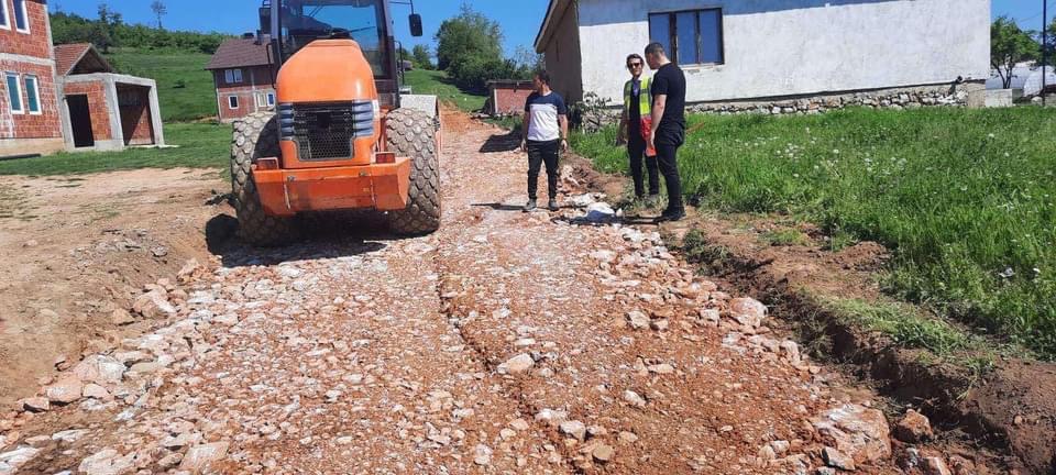 Filluan punimet për asfaltimin e rrugicave në Zllakuqan