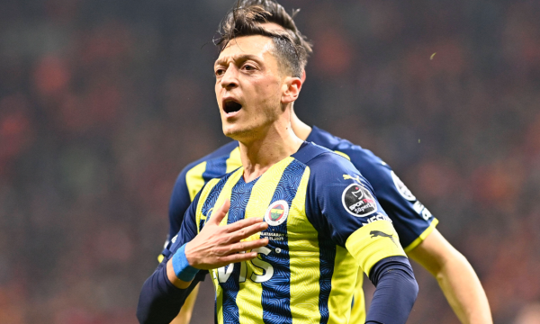 Ozil konfirmon përfundimisht të ardhmen e tij, pas suspendimit nga Fenerbahçe dhe lajmeve për largimin e tij