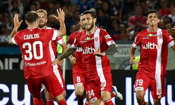Monza e Berlusconit dhe Gallianit shkruan historinë, siguron promovimin në Serie A
