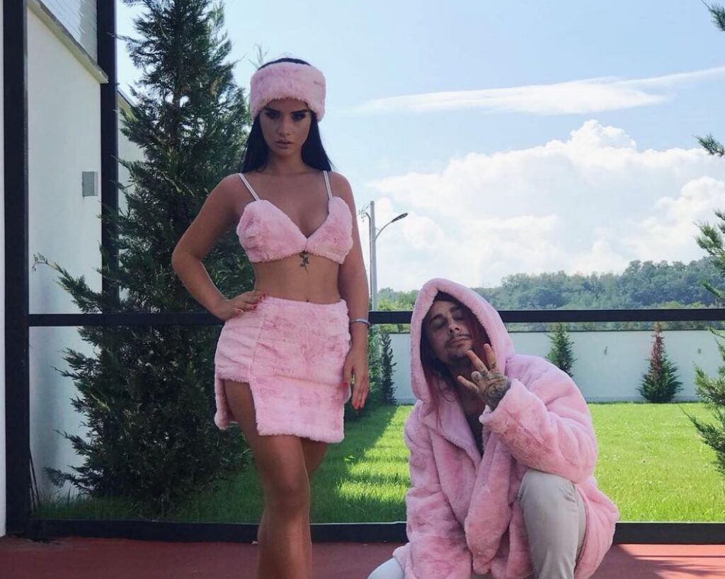 Rina vjen me këngë të re, kësaj radhe bashkë më të dashurinë