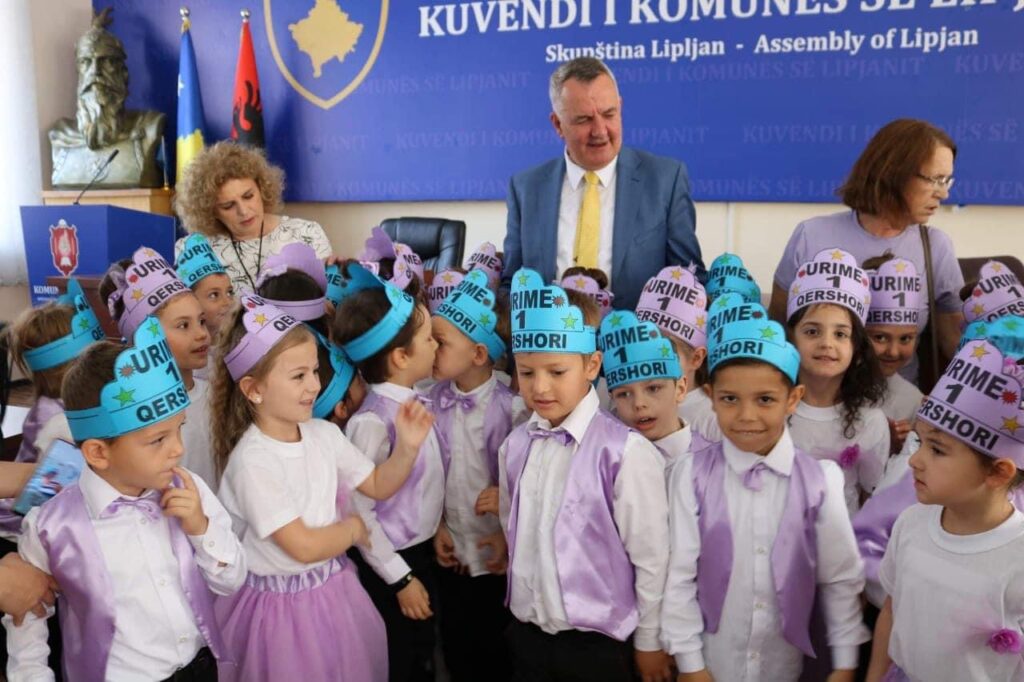 Imri Ahmeti: Gëzuar 1 Qershorin- Ditën Ndërkombëtare të Fëmijëve