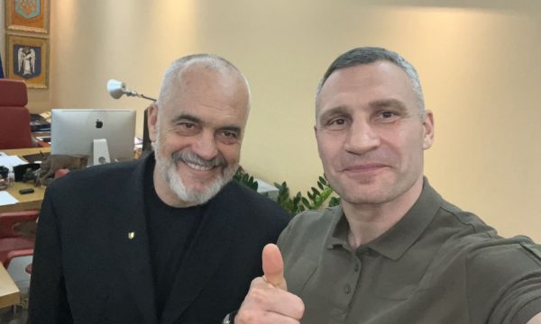 Edi Rama takohet me Klitschkon në Kiev