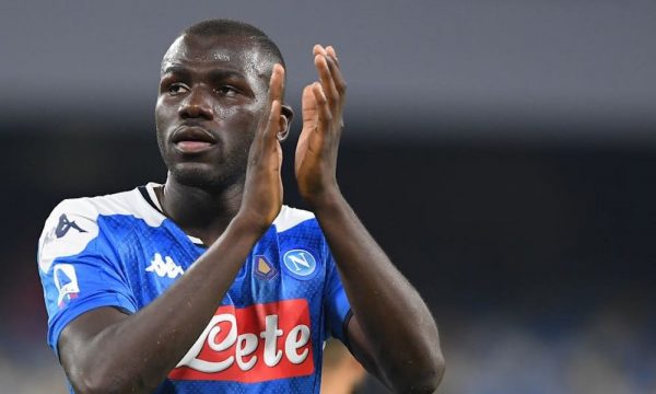 Koulibaly pezullon bisedimet për rinovim me Napolin, e pret Barcelonën