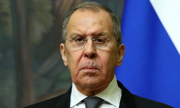 Shkupi konfirmon se ka refuzuar kërkesën për fluturimin e Lavrovit