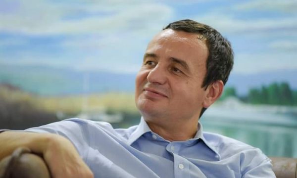 Kurti nga stadiumi: Nëse Kosova vazhdon të luajë kështu, do t’na duhet një stadium më i madh
