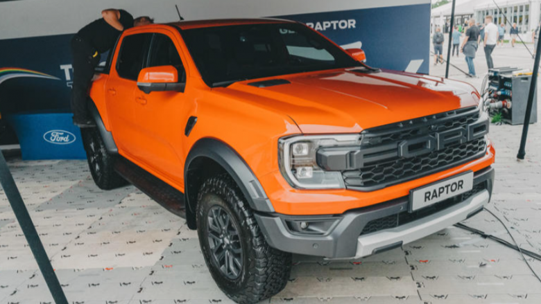 Ford sjell Ranger Raptorin e ri me motorin e fuqishëm V6