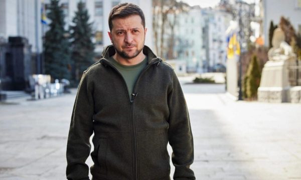 Sirena sulmi në gjithë Ukrainën, Zelensky i drejtohet kombit: Armiku e ka kuptuar që jemi më të fortë