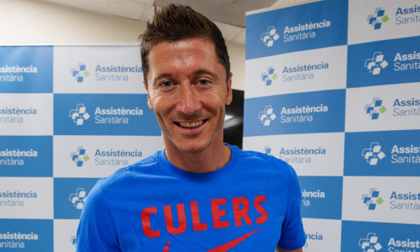 “Ai është gati” – Lewandowski i kalon testet mjekësore te Barcelona