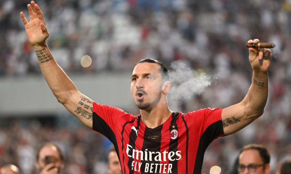 Ibrahimovic rinovon me Milanin, e pranon edhe uljen e pagës