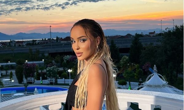 Adelina Berisha tregon asetet nga palestra