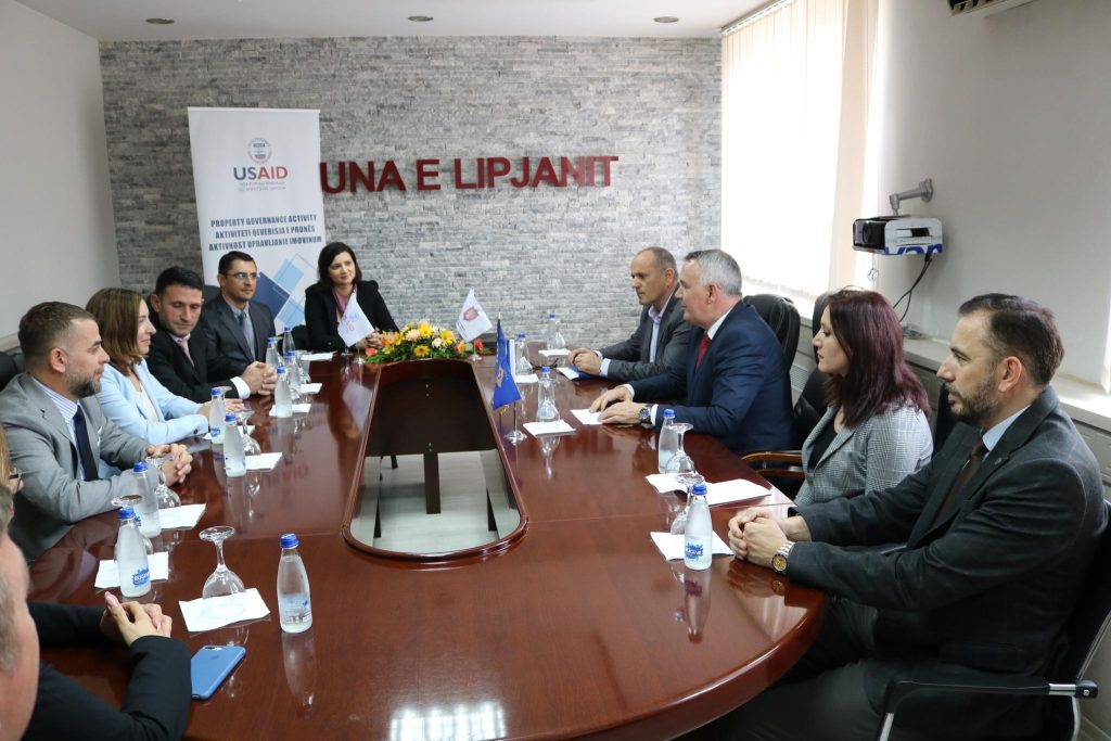 Nënshkruhet Memorandum i Mirëkuptimit në mes Komunës së Lipjanit dhe USAID-it