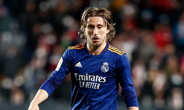 Alarm te Reali, Modric rikthehet i lënduar