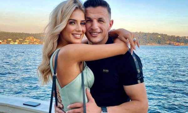 Robini e Marigona bëhen prindër, del fotoja e djalit