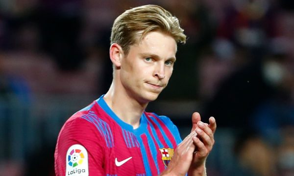 Gjiganti anglez merr dritën e gjelbër për transferimin e Frenkie de Jong