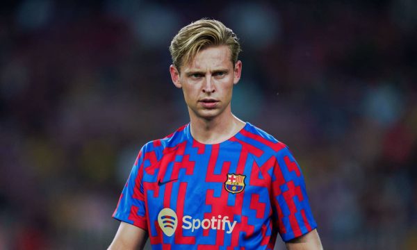 Frenkie de Jong, i hapur për t’u larguar nga Barcelona
